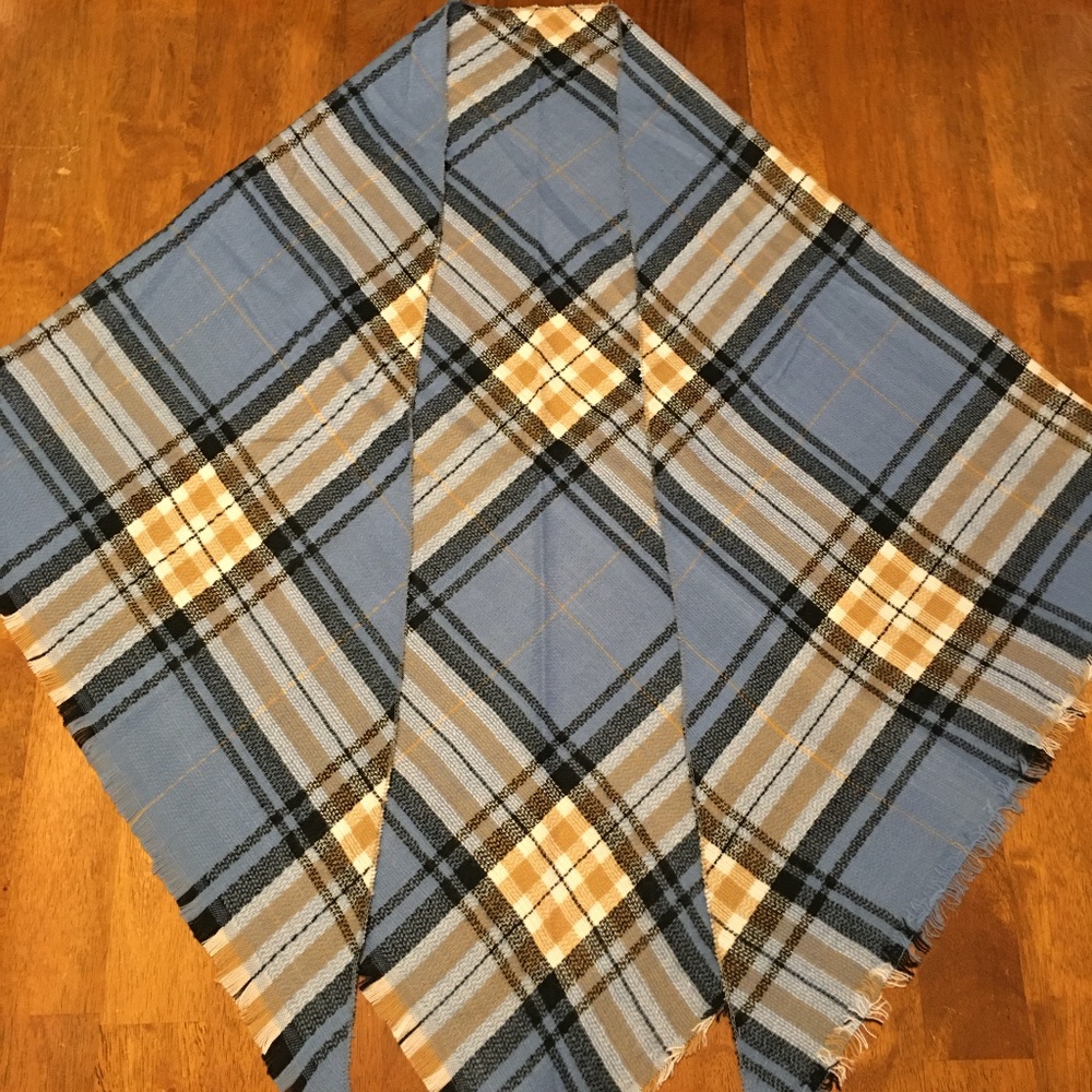 NWT Plaid Blanket Scarf Wrap - Picture 3 of 5